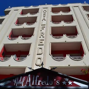 https://hotel-alfredos.emilia-romagnahotels.net